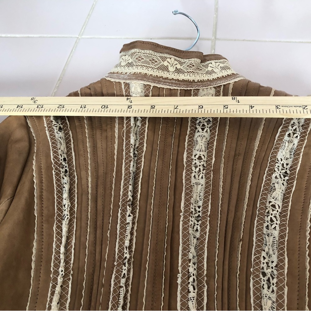Elie Tahari Vintage Lace Detailed Leather Jacket - Picture 7 of 9